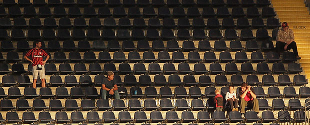 Volle Hütte gegen Leverkusen. Foto: Stefan Krieger.