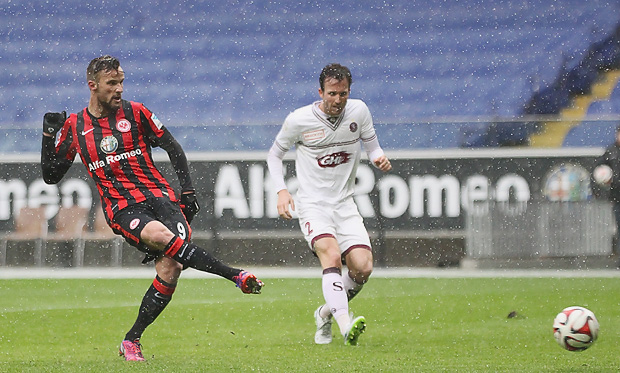 Seferovic mit dem 2:2. Foto: Stefan Krieger.