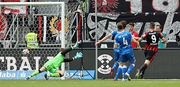 Haris Seferovic erzielt das 2:0. Foto: Stefan Krieger.