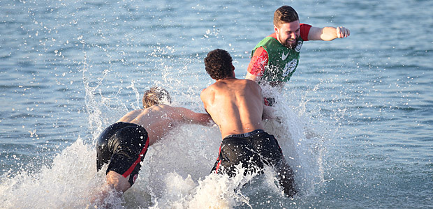 Bergfest, gefeiert im Wasser. Foto: Heiko Rhode.