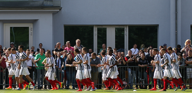 Fröhliche Hessen überall. Foto: Stefan Krieger.