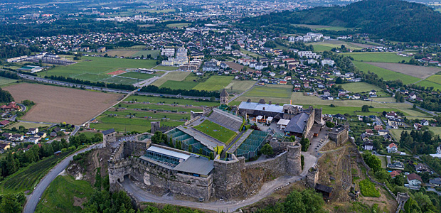 Villach: Sportplätze ja, Berge nein. Foto: Imago Images